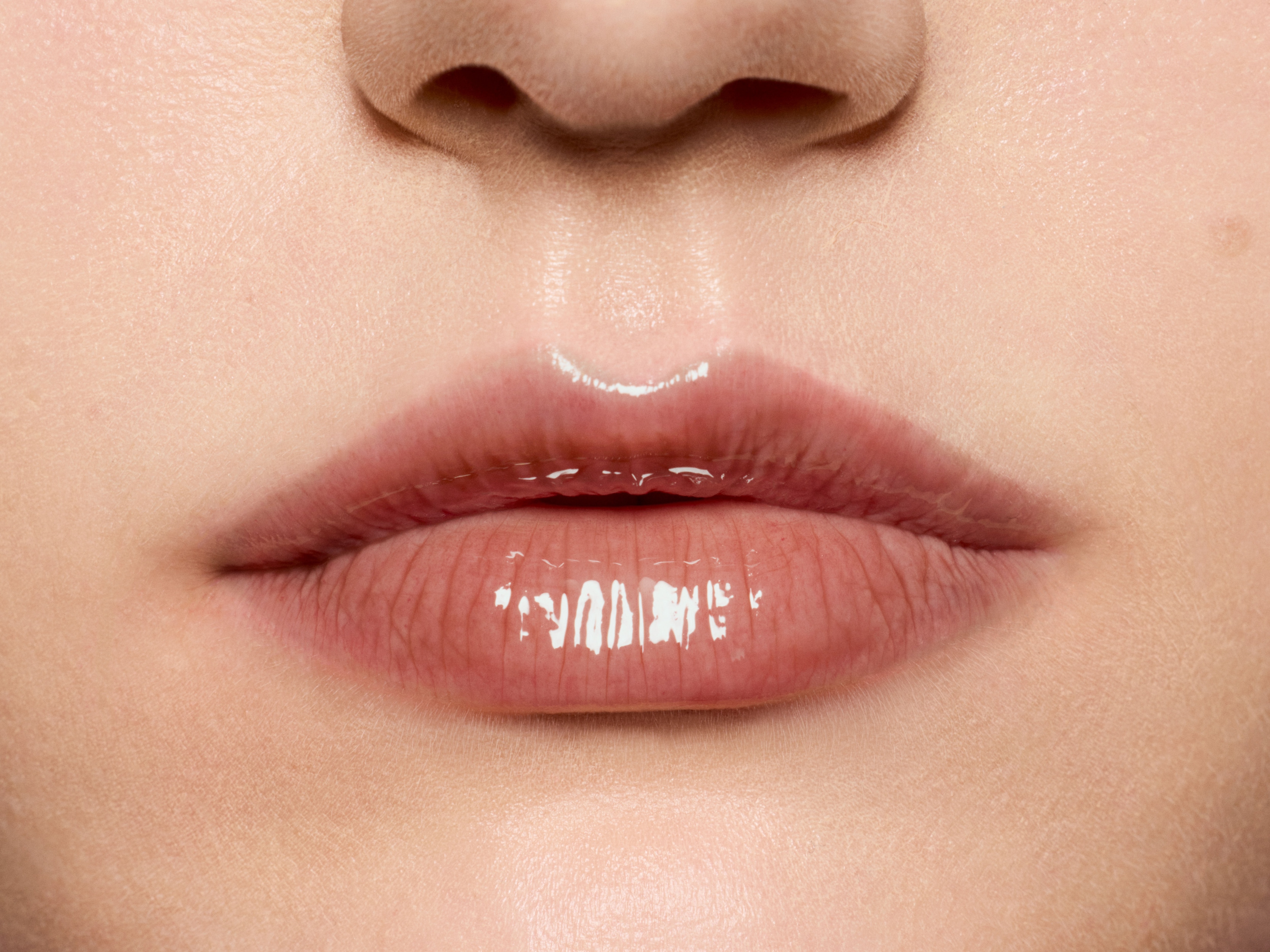 GLOSS BOMB HEAT LIPGLOSS (BRILLO LABIAL)